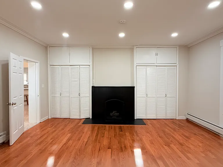 232-238 Claremont Ave #1 — Photo 11