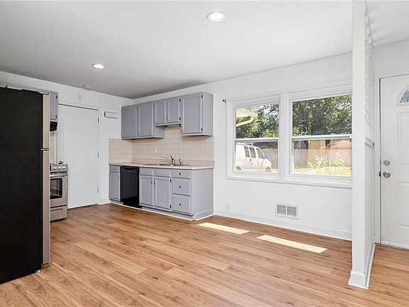 4th image of 7300 E 108th Ter