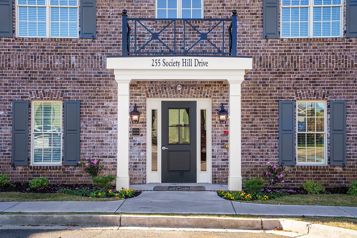 Building Photo - Courtyard at The Village