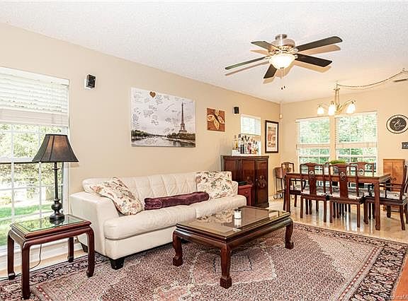 4th image of 4505 Avalon Forest Ln