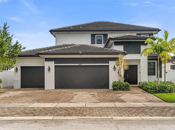 15842 SW 44th St, Miami, FL 33185