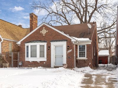 18710 San Juan Dr, Detroit, MI, 48221