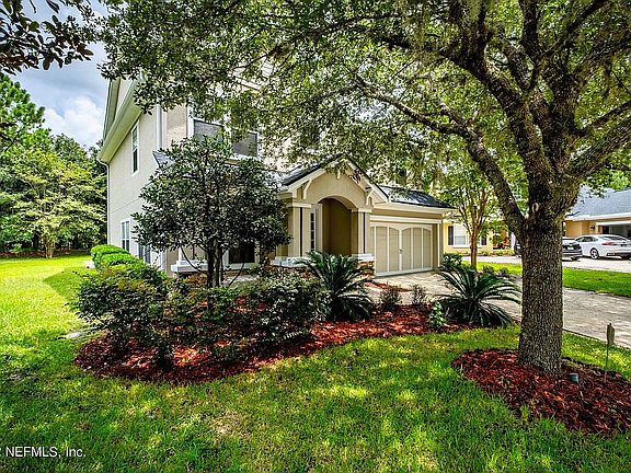 2nd image of 1320 Chelsey Cir