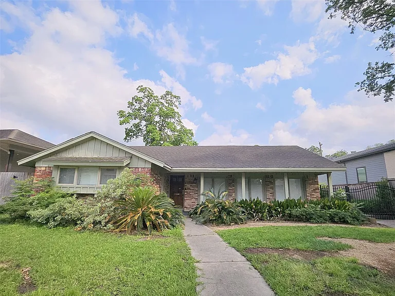 5019 Yarwell Dr — Photo 1