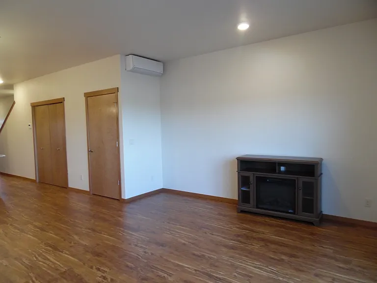 3602 Portage Ln — Photo 7