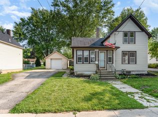 432 E Elm St, Sycamore, IL 60178