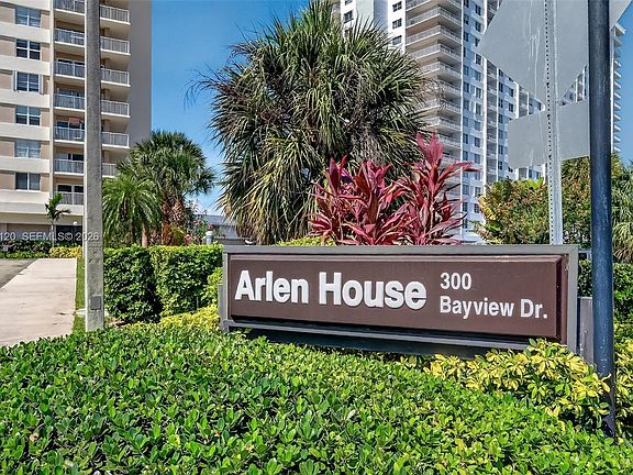2nd image of 300 Bayview Dr APT 916
