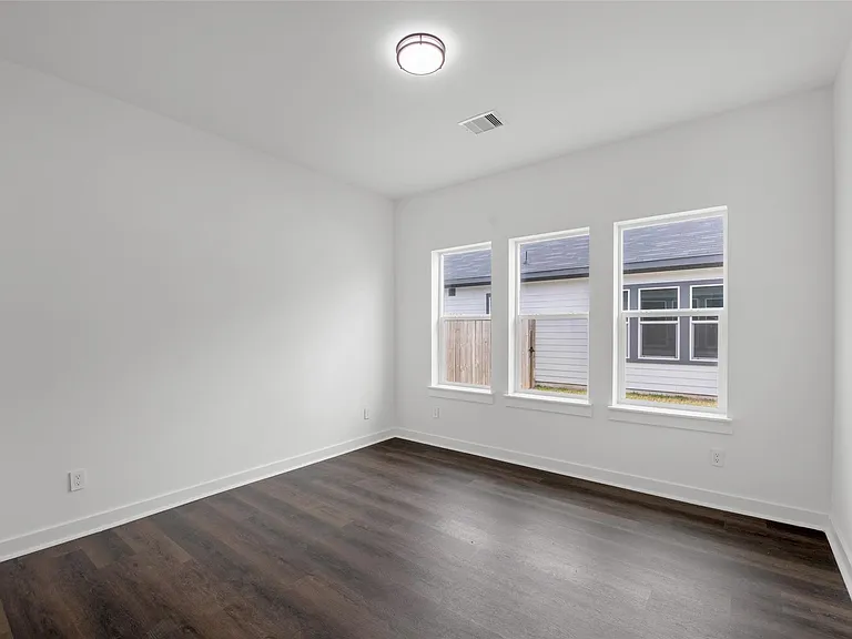 7440 Avenue E — Photo 10