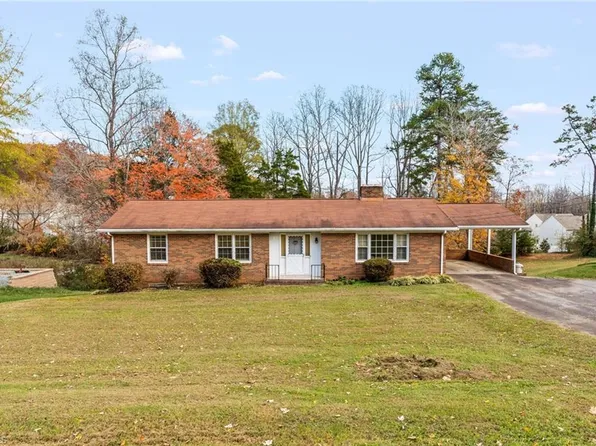 4103 Transou Rd, Pfafftown, NC 27040