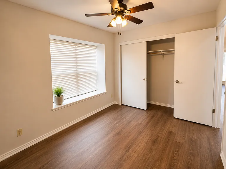 13818 George Rd — Photo 18