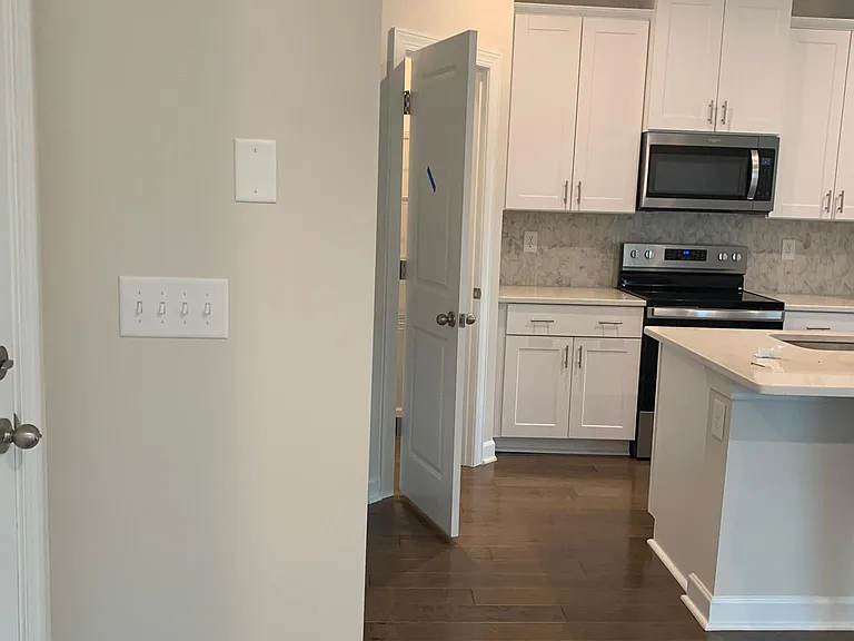 5270 Brailey Cir — Photo 8
