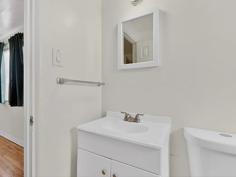 535 Washington St NE #1 — Photo 21