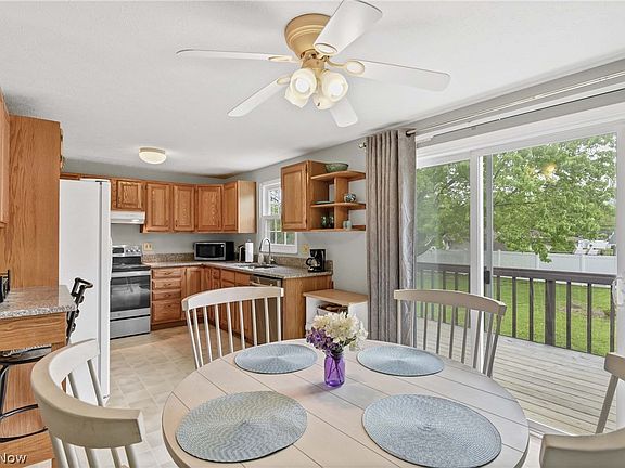 3rd image of 8345 Celianna Dr
