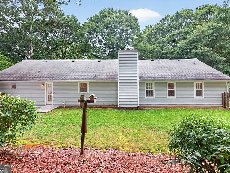129 Springbrook Dr — Photo 41