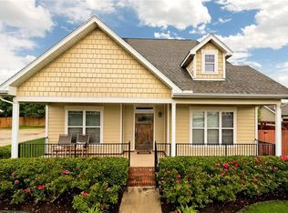 5905 W Willow St, Rogers, AR 72758