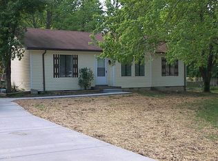 546 Roselawn Dr, Clarksville, TN 37042