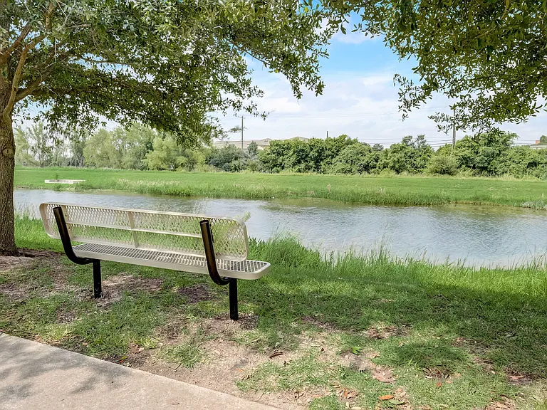 Las Brisas Apartments in Round Rock, Texas