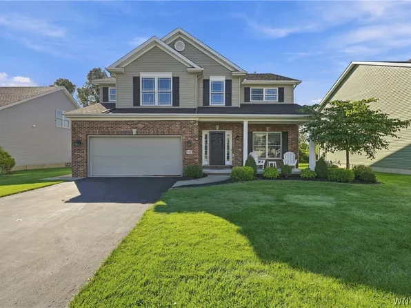 9410 Kristina Cir, Clarence Center, NY 14032