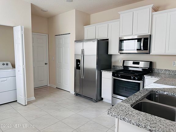 2nd image of 27 Temple Dr
