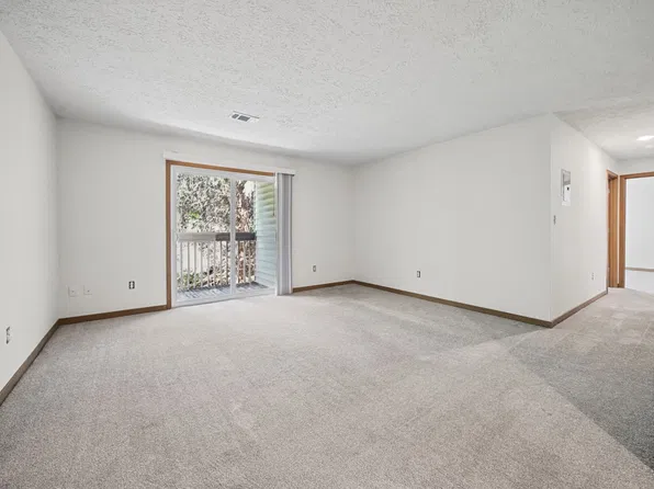 Pines West Apartments