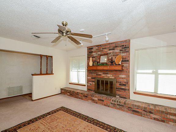 4th image of 7126 Michelle Ln