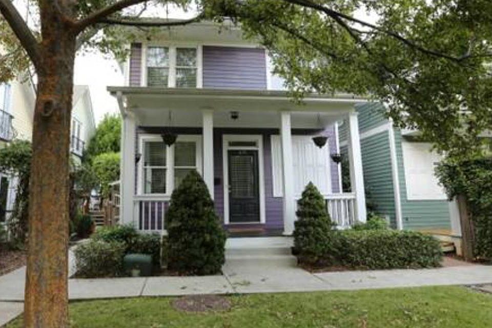 Front view of home from gazebo.