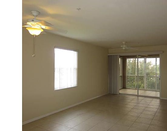 4th image of 14121 Brant Point Cir #1301