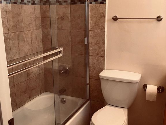 5th image of 1345 Saratoga Ave APT 2