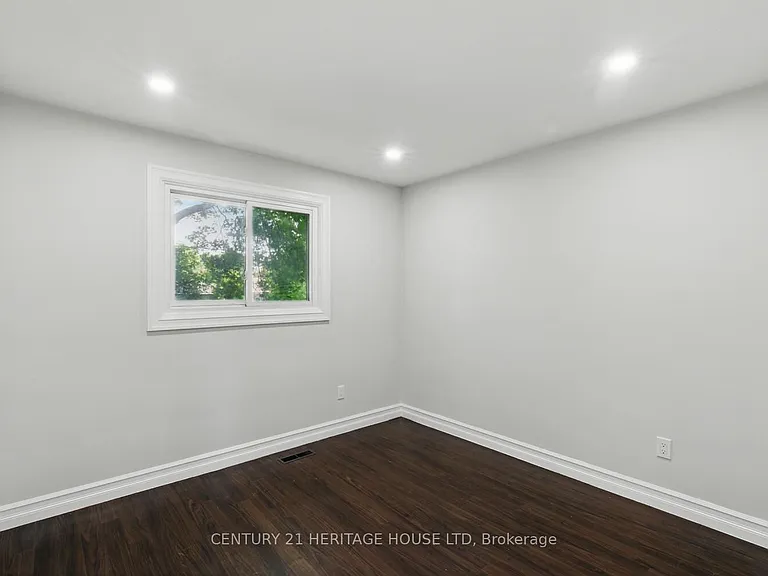 57 Vanbuskirk Dr — Photo 29