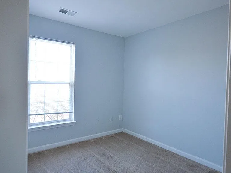106 Cagney Ter SE — Photo 17