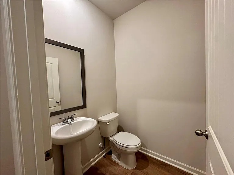 24 Berryville Dr — Photo 5