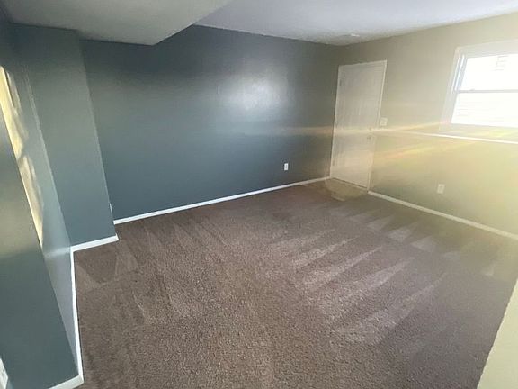 4th image of 9018-9020 N Joyce Ave #9018