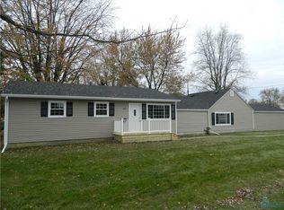 108 Revere Rd, Walbridge, OH 43465