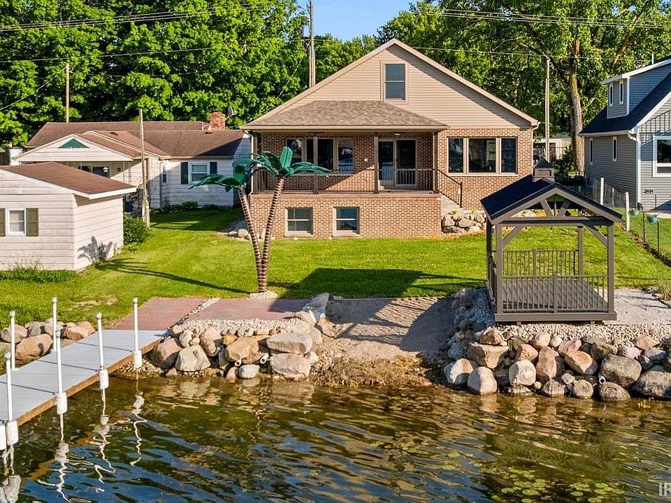 1st image of 64 W Lakeside Dr