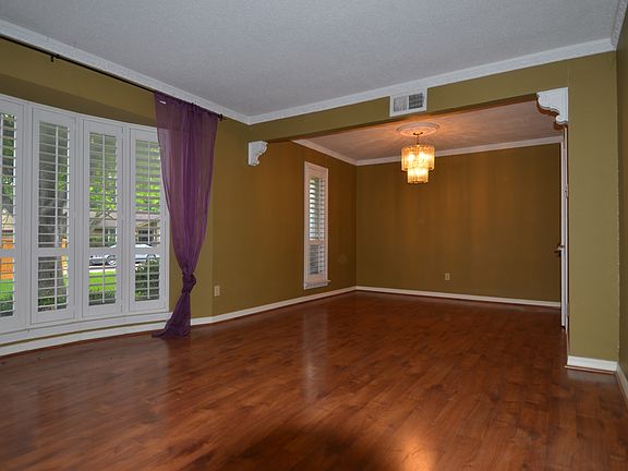 3rd image of 3233 Waldrop Dr