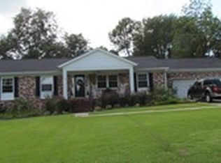 116 Derry Ln, Barnwell, SC 29812