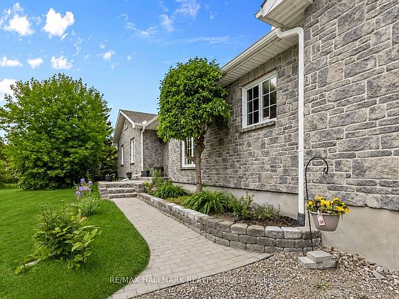 3rd image of 520 David Manchester Rd