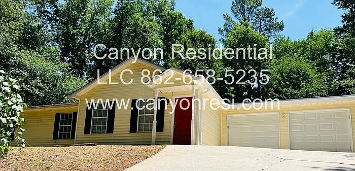 220 Splitwood Ln — Photo 1