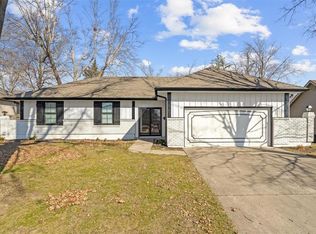 5400 NW 70th St, Kansas City, MO 64151