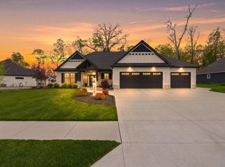 216 Anmer Hall, Fort Wayne, IN 46845