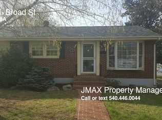 718 N Broad St, Salem, VA 24153