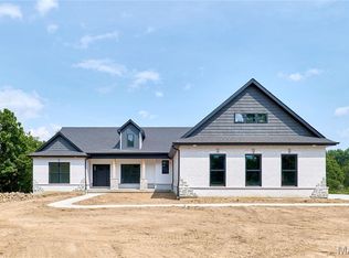 22516 Tuque Rd, Wright City, MO 63390