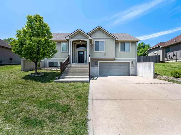 1824 Buckshot Dr, Junction City, KS 66441