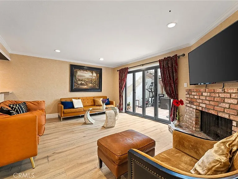 4007 Alta Mesa Studio Ctr — Photo 9