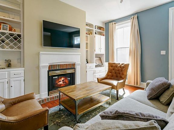 4th image of 78 E Blenkner St