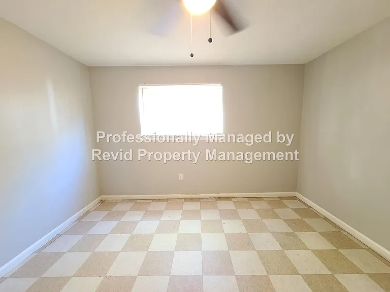 147 Stonewall St. — Photo 17