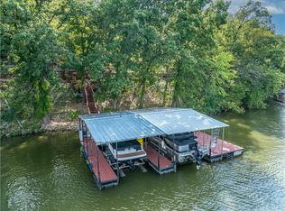26307 Santa Barbara Dr, Edwards, MO 65326