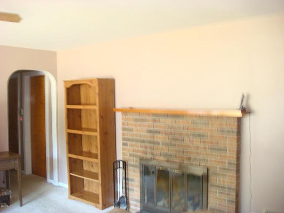 4th image of 365 Hunter Dr