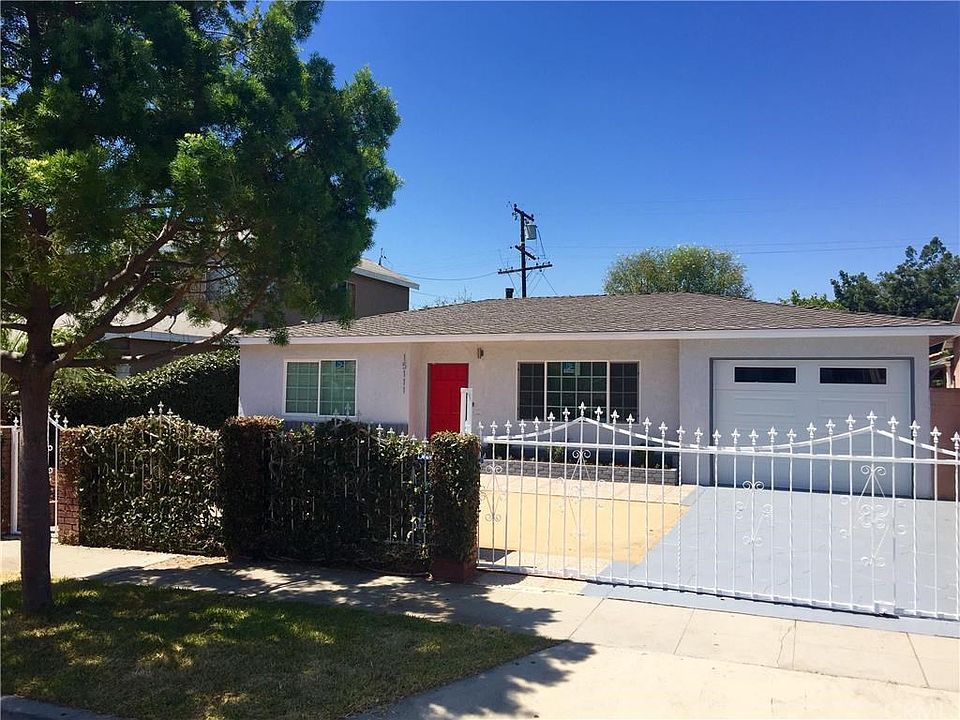 1st image of 15111 Flallon Ave
