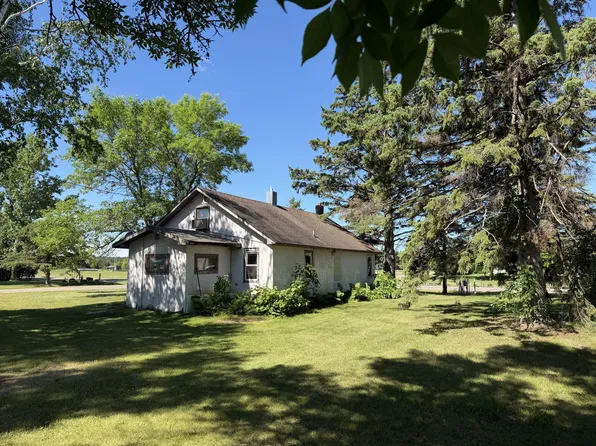 15038 210th St, Little Falls, MN 56345
